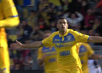 اللاعب المغربي وليد شديرة يسجل هدفًا جميلا لفريقه فروسينوني