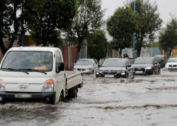 نشرة إنذارية .. تساقطات مطرية غزيرة ورياح قوية بهذه المناطق