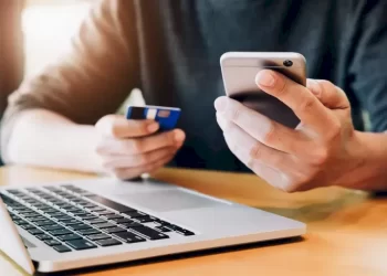 حوالي 42 مليار دولار قيمة مشتريات التجارة الإلكترونية في 2023