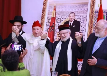  تجمع متعدد الثقافات والأديان في الدار البيضاء: رسالة سلام وتعايش تنير الطريق
