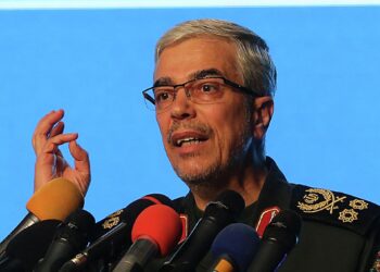 رئيس هيئة الأركان الإيرانية يؤكد نجاح الهجوم على إسرائيل