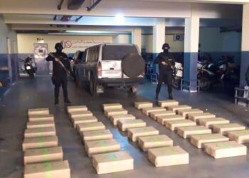 ضبط 710 كيلوغرامًا من مخدر الشيرا وتوقيف أربعة مشتبه بهم في عملية أمنية بتعاون بين تطوان ووزان
