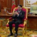 جلالة الملك يهنئ المنتخب المغربي لكرة القدم داخل القاعة بفوزه بكأس الأمم الأفريقية