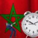 شهادة طبية تؤكد آثار الساعة الإضافية على نفسية مواطن مغربي..