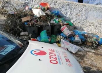 عمال شركة النظافة يخوضون اضرابا بشفشاون