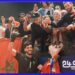 صور جد مؤثرة وحصرية.. لحظة صعود حارس المنتخب المغربي لتقبيل يده أمه
