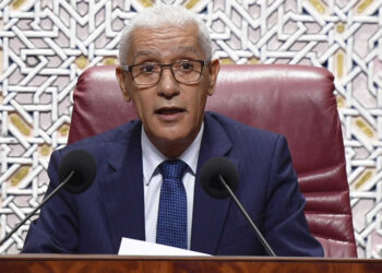 هل خرق رئيس مجلس النواب الدستور والقانون الداخلي؟