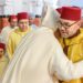 أمير المؤمنين يؤدي صلاة عيد الفطر بالمسجد المحمدي بالدار البيضاء ويتقبل التهاني