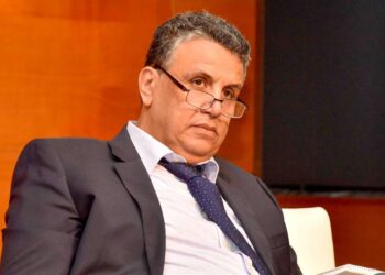 وهبي يحذر من تحديات الذكاء الاصطناعي وينتقد استخدام التكنولوجيا في القضاء