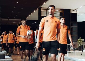 بعثة نادي نهضة بركان تتوجه إلى مصر لمواجهة الزمالك في نهائي كأس الكونفدرالية