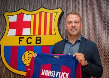  برشلونة يعلن رسميًا عن تعاقده مع هانزي فليك