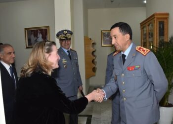 المفتش العام للقوات المسلحة الملكية يستقبل مساعدة وزير الدفاع الأمريكي لشؤون الأمن الدولي
