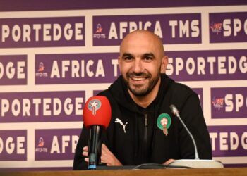 الركراكي امام فرصة ذهبية للتصالح مع الجماهير المغربية..