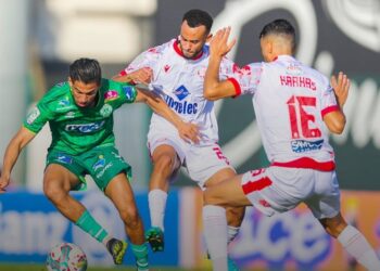 ديربي الدار البيضاء: الوداد الرياضي يواجه الرجاء الرياضي في قمة الجولة الـ29
