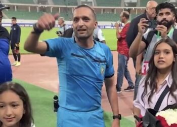 رضوان جيد يودع التحكيم في مباراة المغرب الفاسي والجيش الملكي