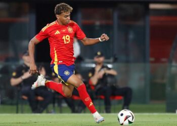 لامين جمال يصبح أصغر هداف في تاريخ كأس أوروبا بعمر 16 عامًا