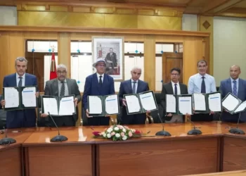 توقيع اتفاق  بين وزارة الصحة والنقابات لإعادة الشغيلة الصحية إلى المستشفيات.. 
