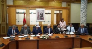توقيع اتفاق بين وزارة الصحة والنقابات لإعادة الشغيلة الصحية إلى المستشفيات..