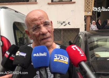لحظة نقل جثمان الراحل مصطفى الداسوكين الى مثواه الاخير وتصريحات مؤثرة لأصدقاءه ومعارفه