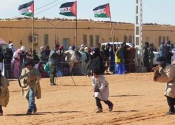 مواجهات دامية بين الشباب الصحراوي بمخيمات تيندوف الجزائرية.
