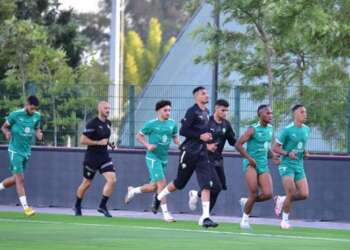 12 لاعبًا يغيبون عن معسكر المنتخب المغربي استعدادًا للأولمبياد