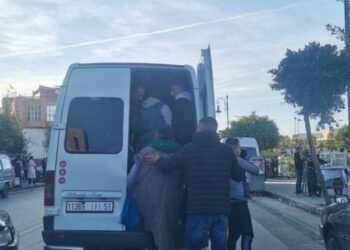  الحملة الأمنية في طنجة تحجز أكثر من 35 سيارة لنقل سري