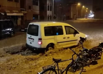 سيول قوية وفيضانات تعرقل حركة المرور في أقاليم ورزازات وتنغير وميدلت