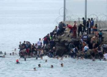 شباب المغرب بين الحلم الأوروبي واليأس المحلي