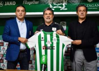 الدفاع الجديدي يعلن انفصاله عن المدرب البرتغالي جورج بيكساو