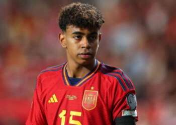 لامين جمال يغادر معسكر المنتخب الإسباني بسبب إجهاد عضلي