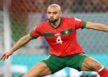أداء استثنائي لسفيان أمرابط مع فنربخشة يجذب اهتمام الجماهير والإعلام التركي