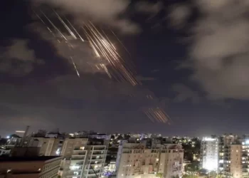 تصاعد التوتر.. هجوم إسرائيلي على إيران يوقع قتلى في صفوف الجيش الإيراني