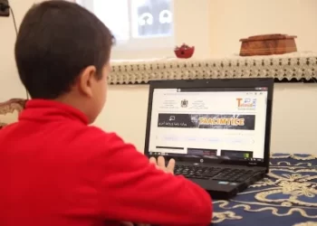 المجلس الاقتصادي والاجتماعي والبيئي المغربي يدعو لتحديد سن الرشد الرقمي