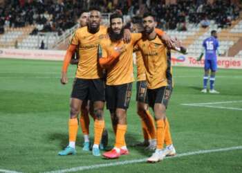 نهضة بركان يعزز صدارته بفوز شاق على سطاد مالي
