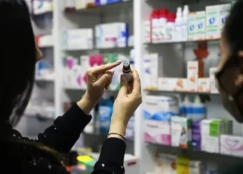 مطالب بحلول عاجلة.. أزمة انقطاع الأدوية تعود إلى الواجهة