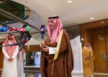 أول زيارة لوزير خارجية سعودي إلى بيروت منذ حوالى 15 عاما