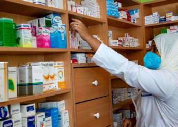  الحكومة تعلن خفض أسعار 190 دواءً لمعالجة الأمراض المزمنة