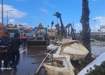 الرياح قوية تخلّف أضراراً في الدار البيضاء والمواطنون مطالبون بالحذر