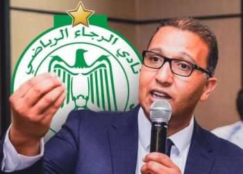 الرجاء الرياضي يواجه معضلة مالية تهدد مستقبله القريب
