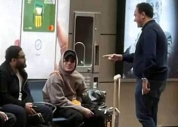 أشرف بن شرقي يصل القاهرة تمهيدًا لانضمامه للأهلي المصري
