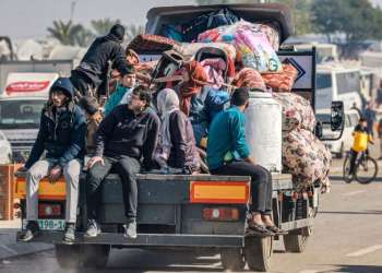 ترامب يدعو إلى نقل الفلسطينيين من غزة إلى مصر والأردن وسط جدل إقليمي ودولي