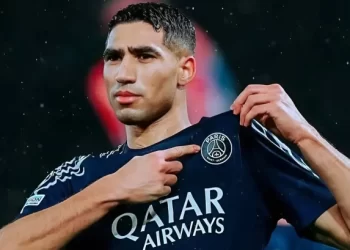 لهذه الاسباب انريكي يبعد حكيمي عن النادي الباريسي..