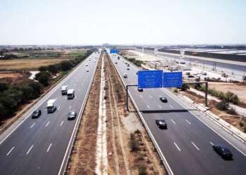 شركة الطرق السيارة بالمغرب تنبه إلى حركة مرور كثيفة خلال العطلة المدرسية