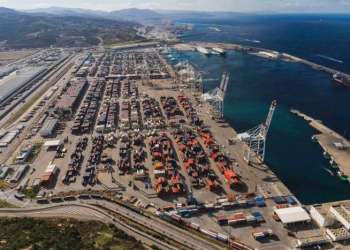 ميناء طنجة المتوسط يعزز التزامه البيئي بمشروع متطور لمراقبة الانبعاثات الكربونية