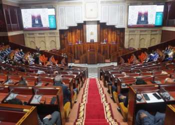 مجلس المستشارين يحسم الجدل حول قانون الإضراب
