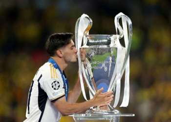إبراهيم دياز يحتفل بمئويته مع ريال مدريد ويواصل حصد الألقاب