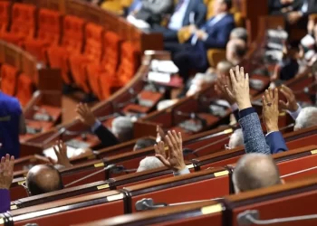 غياب واسع لـ291 نائبًا.. مجلس النواب يمرر قانون الإضراب وسط تصعيد نقابي