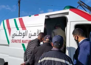 توقيف سائق أجرة بفاس بتهمة الإخلال العلني بالحياء والسب والشتم