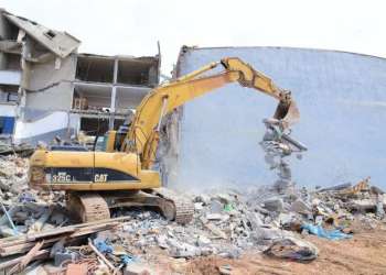العدالة والتنمية يُندد بعمليات الهدم في الرباط: “انتهاك للدستور وصفقات خفية”