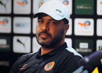 لسعد الشابي يهنئ معين الشعباني بعد تتويجه بلقب الدوري المغربي